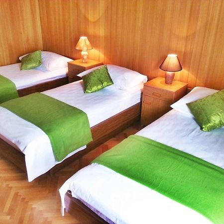 Apartments By The Sea Krilo Jesenice, Omis - 15145 Jesenice  Room photo